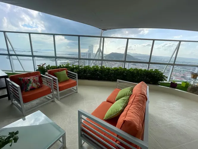 Penthouse amoblado 3 recámaras en Yacht Club Tower, Av. Balboa — 4