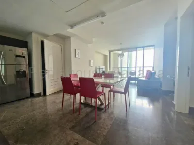 Apartamento mobiliado para alugar na avenida balboa, localizado no edifício yoo panama. possui um q