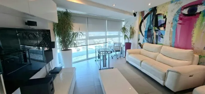 Apartamento Mobiliado com 2 Quartos no Yacht Club Tower — 3