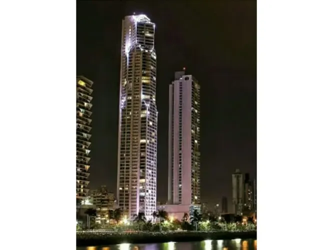 2-Bedroom Apartment in Rivage, Avenida Balboa — 2