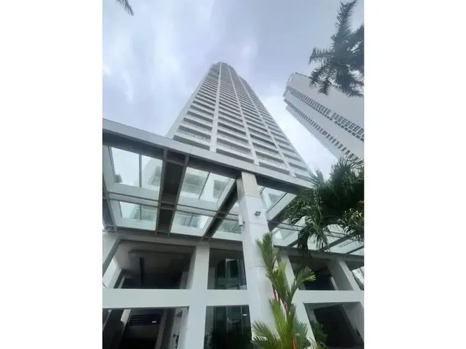 2-Bedroom Apartment in Rivage, Avenida Balboa — 4