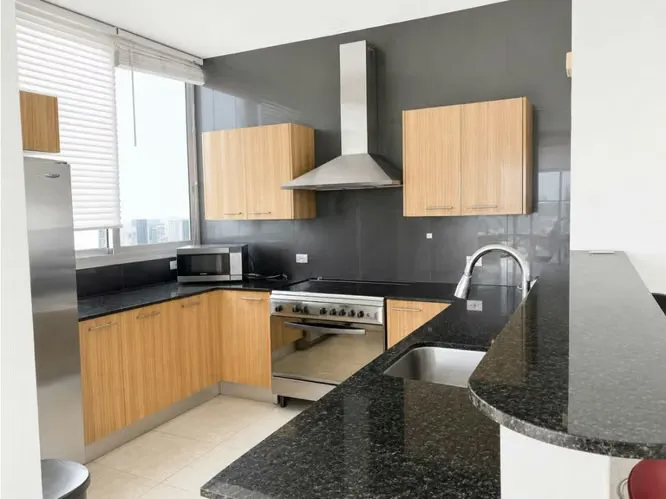 Apartamento 3 recámaras en PH Sky, Avenida Balboa — 3