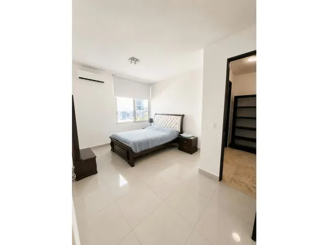 Apartamento 3 recámaras en PH Sky, Avenida Balboa — 5