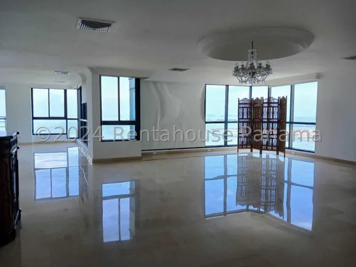Cobertura 5 quartos em Torres Miramar, Avenida Balboa — 5