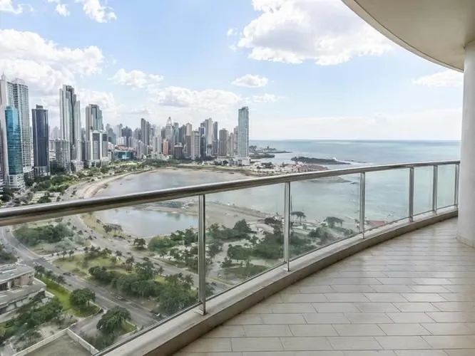 Apartamento Mobiliado com 3 Quartos no Yacht Club Tower — 3