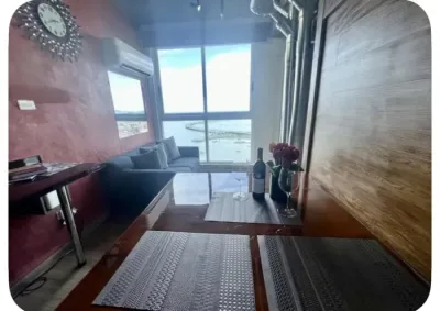 Apartamento de lujo totalmente remodelado en the sands apartments & mall, avenida balboa. cuenta con