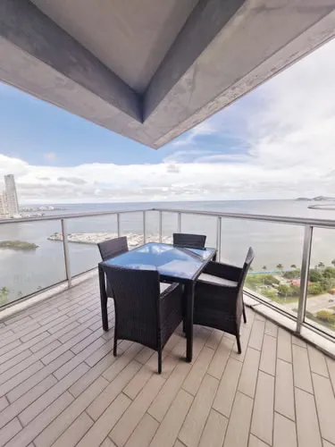 Apartamento mobiliado com 2 quartos no Yacht Club, Avenida Balboa — 4