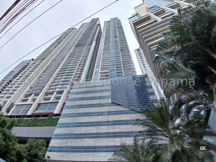 Apartamento Mobiliado com 3 Quartos em Waters on the Bay — 2