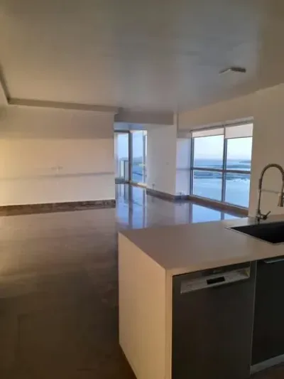 180 m² wohnung in yoo, avenida balboa, mit 2 schlafzimmern, 2 bädern, 2 parkplätzen und abstellra