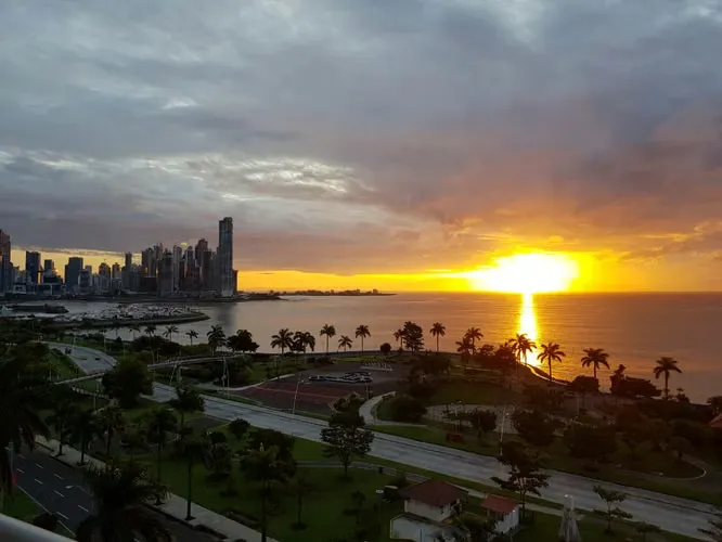 Apartamento 2 recámaras en Edificio Rivage, Avenida Balboa — 4