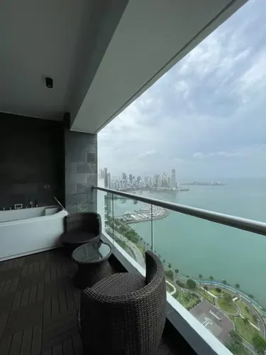 Apartamento 2 recámaras en PH Rivage, Avenida Balboa — 2
