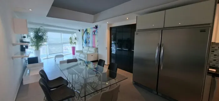 Apartamento mobiliado com 2 quartos no Yacht Club, Avenida Balboa — 2
