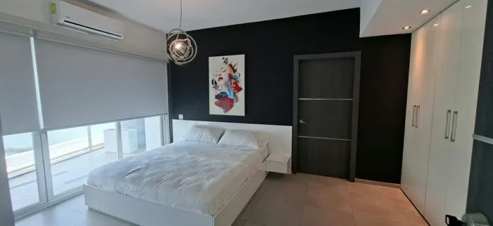 Apartamento mobiliado com 2 quartos no Yacht Club, Avenida Balboa — 4