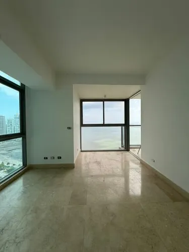Apartamento 2 recámaras en edificio Yoo Panamá, Avenida Balboa — 3