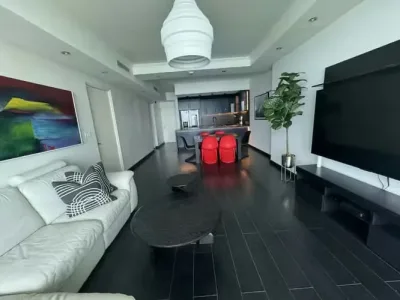 Apartamento amoblado en alquiler en avenida balboa, 1 recámara, 1.5 baños, 105 m², con área soci