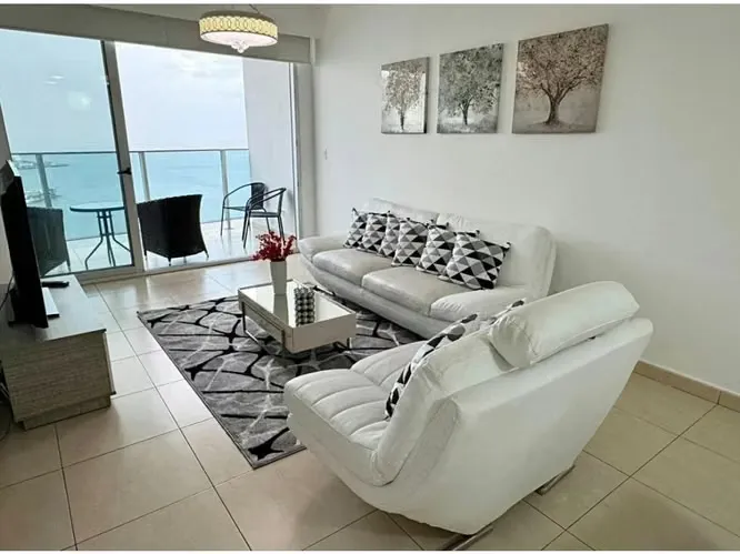 Apartamento mobiliado com 2 quartos no White Tower, Avenida Balboa — 3