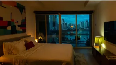 Apartamento de lujo frente al mar en avenida balboa, 212 m², 2 recámaras y 2.5 baños. incluye lí