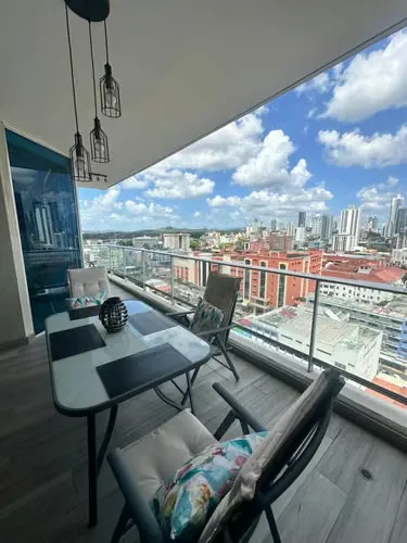 Apartamento mobiliado com 2 quartos no PH Destiny, Avenida Balboa — 4