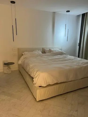 Apartamento reformado com 3 quartos na Avenida Balboa — 4