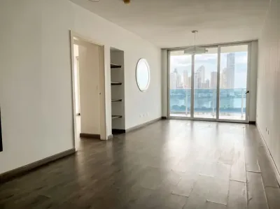 Apartamento de 121 m² en avenida balboa con 2 recámaras, 2 baños y balcón con vistas directas al