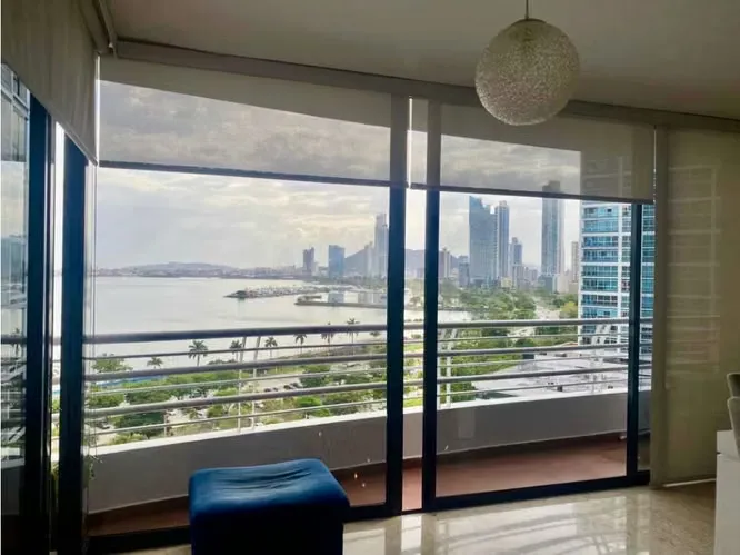 Se vende en los delfines ave. balboa — 2