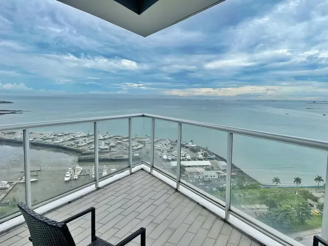 Apartamento moderno de 2 quartos no Yacht Club, Avenida Balboa — 2