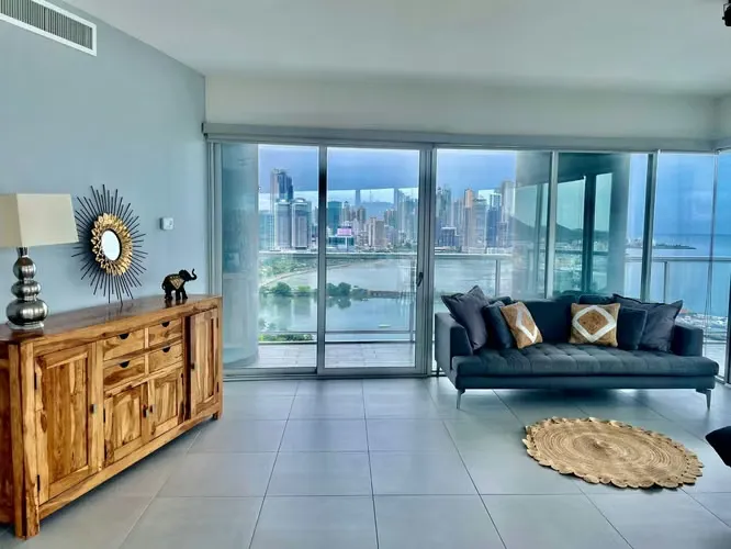 Apartamento moderno de 2 quartos no Yacht Club, Avenida Balboa — 4