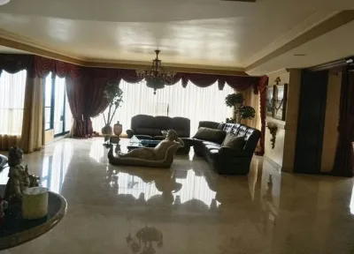 Apartamento amplio en avenida balboa con espectacular vista al mar, 3 recámaras, 3 baños y 2 estac