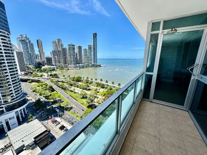 Apartamento amoblado en Bayfront Tower, Avenida Balboa — 2