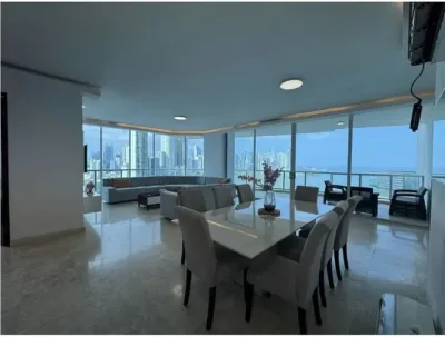 Apartamento amoblado de 194 m² en avenida balboa, con 3 recámaras, 2.5 baños, terraza con vista a