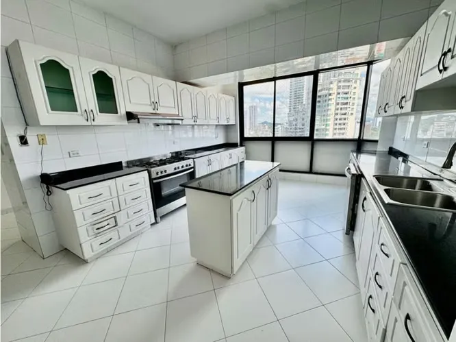 3-Zimmer-Wohnung in Torres Miramar, Avenida Balboa — 2