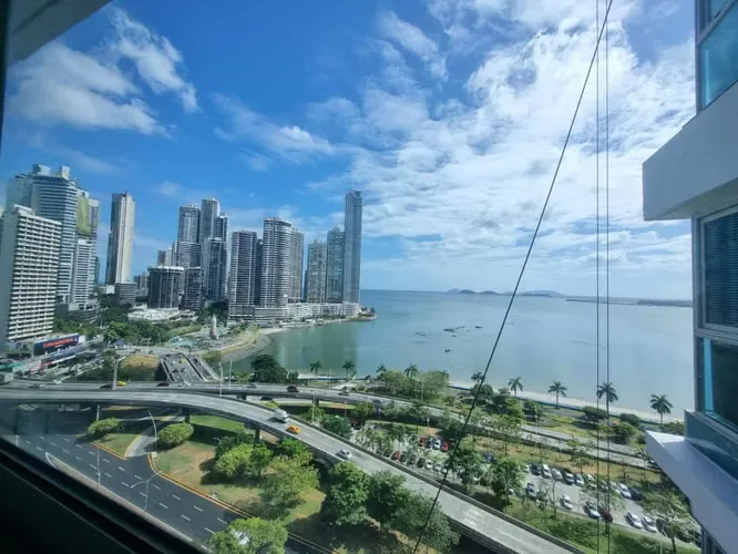 Apartamento de 1 Quarto no Grand Bay Tower, Avenida Balboa — 2