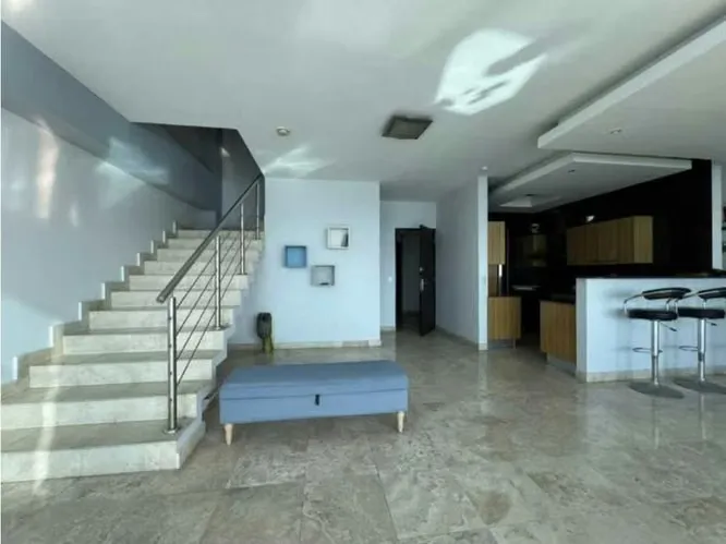 Apartamento loft amoblado 2 recámaras en PH Sky, Balboa — 4