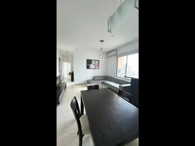 Apartamento 2 recámaras en Avenida Balboa, Vista del Mar — 2