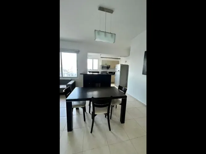 Apartamento 2 recámaras en Avenida Balboa, Vista del Mar — 3