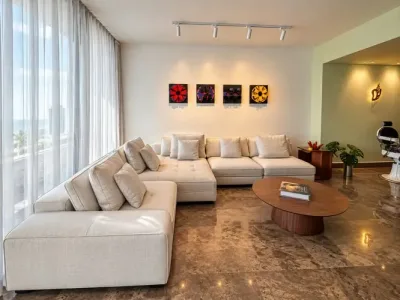 Apartamento de 2 recámaras y 2 baños en yoo panama, avenida balboa, con vista al mar y balcón pri