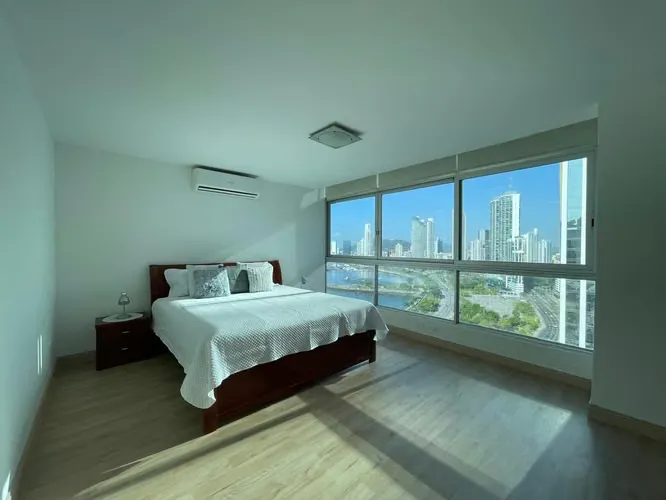 Möblierte 1-Zimmer-Wohnung in Bayfront Tower, Avenida Balboa — 4