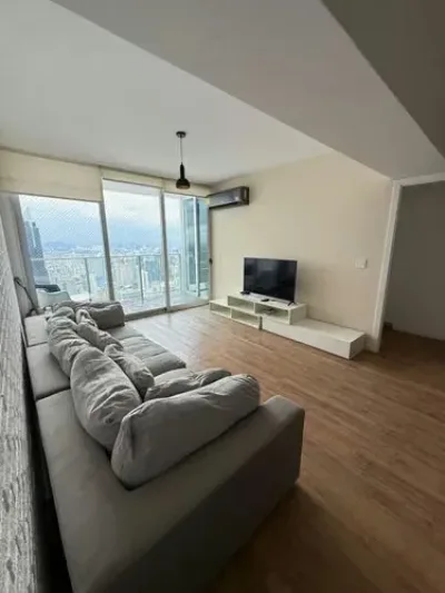 Furnished 2-bedroom, 2-bathroom apartment on avenida balboa, featuring a balcony with sea view. incl