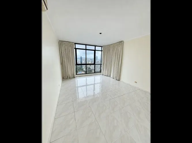 Apartamento 3 recámaras en Torres Miramar, Avenida Balboa — 3