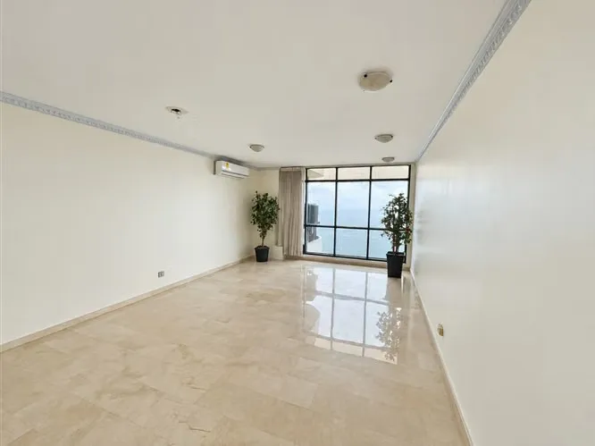 Apartamento 3 recámaras en Torres Miramar, Avenida Balboa — 5