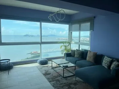 Apartamento amoblado de 1 recámara en avenida balboa, 100 m², con cocina equipada, sala-comedor y 1 