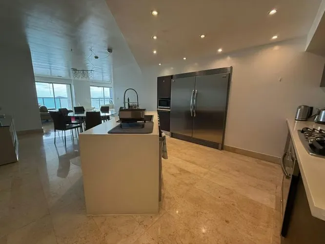 Apartamento amoblado 4 recámaras en YOO Panamá, Avenida Balboa — 2