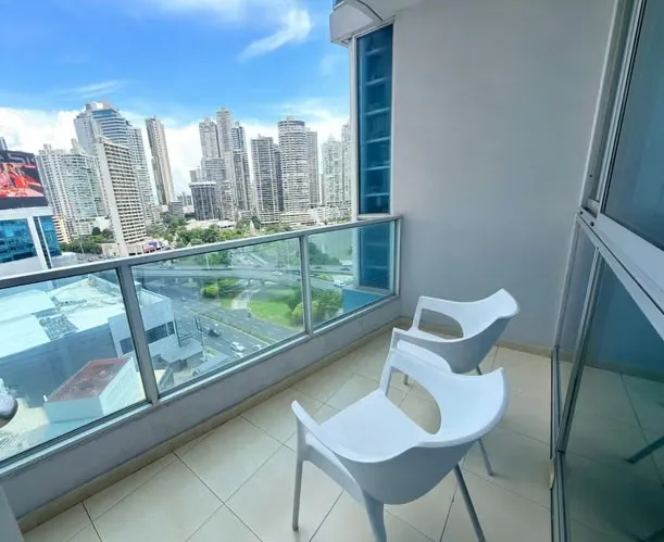 Möbliertes 1-Zimmer-Apartment in Grand Bay Tower, Avenida Balboa — 3