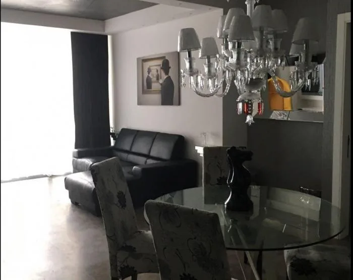Alquilo hermoso apartamento en la avenida balboa de 94mts ais.  — 3