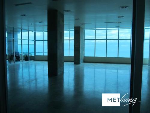 Penthouse en avenida balboa - id 3803