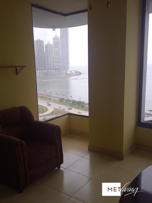 Apartamento en avenida balboa - id 3840