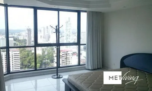 Alquilo/vendo apartamento ave balboa miramar 3rec - id 4891 — 3