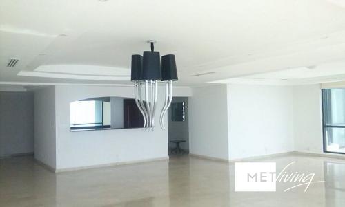 Alquilo/vendo apartamento ave balboa miramar 3rec - id 4891