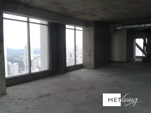 Alquilo oficina  ave. balboa bicsa tower 200mts - id 5242