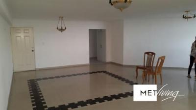 Solo 2 appartamenti per piano 220 m2 vista spettacolare sul cinta costera 3 camere da letto, 3 bagni